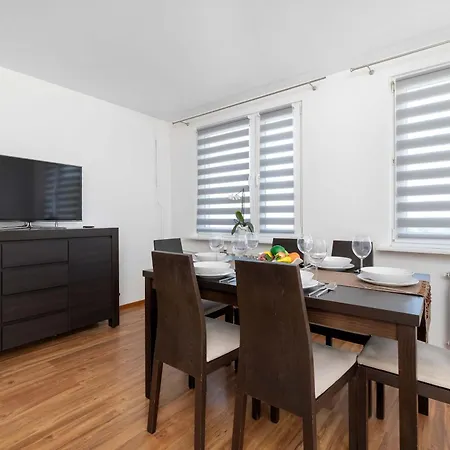شقة Przestronny Z Balkonem I Miejscem Do Pracy By Renters زابجة