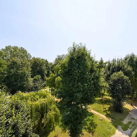 Przestronny Z Balkonem I Miejscem Do Pracy By Renters * زابجة