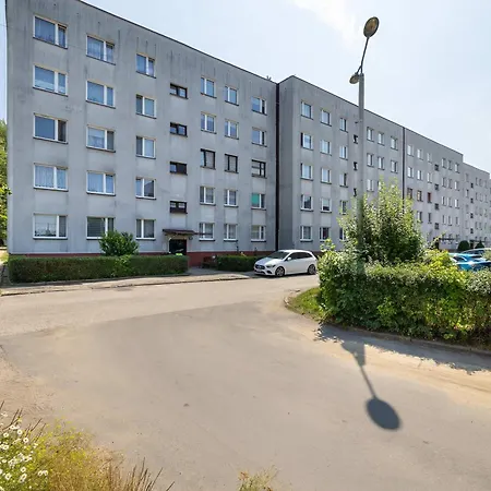 Przestronny Z Balkonem I Miejscem Do Pracy By Renters アパート ザブジェ